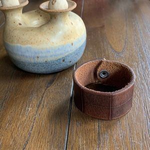 Original TroubleCuff Genuine Leather Scored Detail